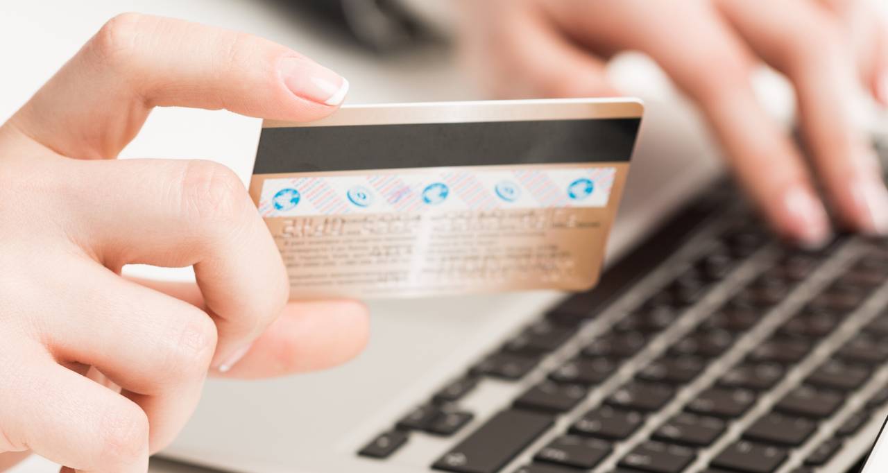 What 39 S The Difference Between A Payment Processor And A Payment Gateway